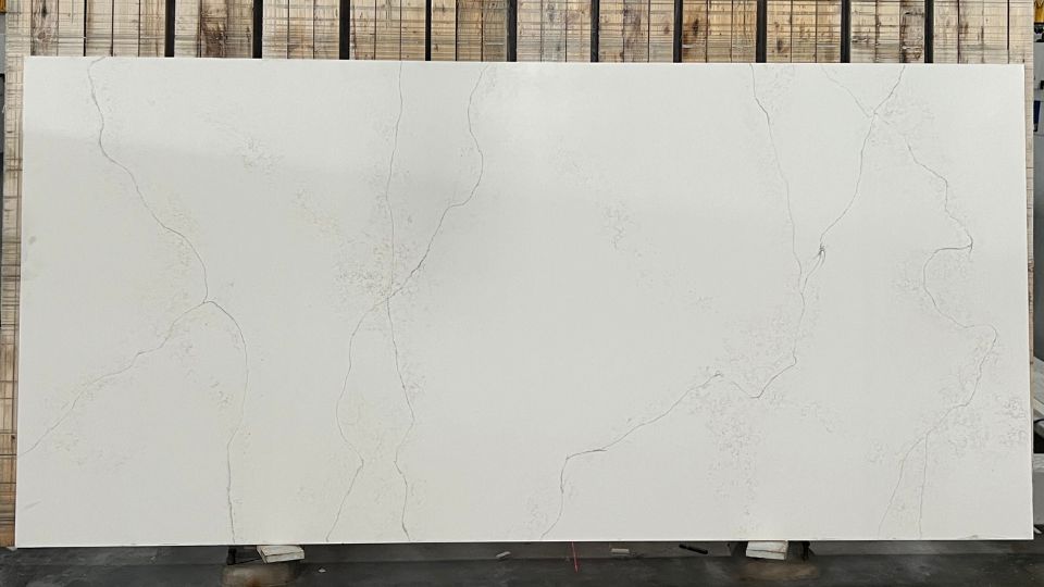 [QS15P-1305-SLAB] Avenza White (Slab)